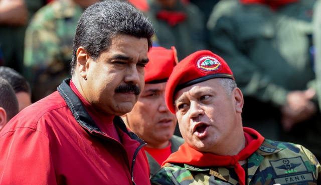 Oposición venezolana busca acelerar salida de Maduro