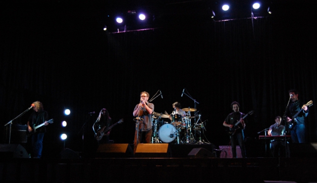 Buenos Muchachos presentará en vivo “Nidal”, un CD nacido en un “asado de cinco días”