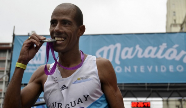 Rojas ganó por tercera vez la maratón de Montevideo y clasificó a Rio 2016
