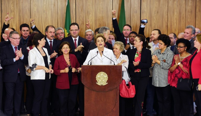 Dilma llama a movilizarse contra lo que considera un golpe de Estado