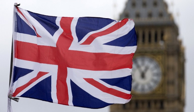 Brexit con leve ventaja en votación histórica del Reino Unido
