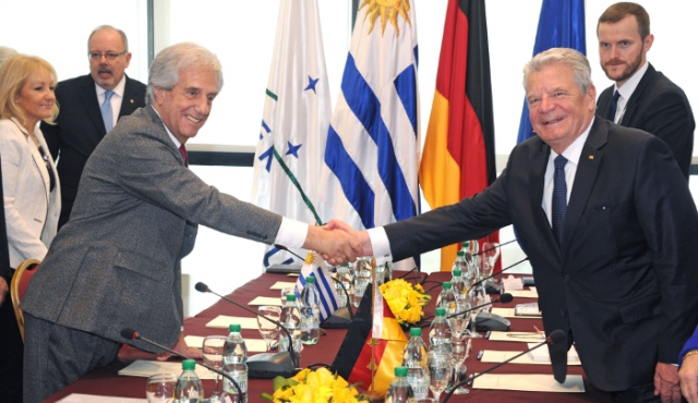 Vázquez se reunió con presidente alemán y presentará en ese país el plan de infraestructura