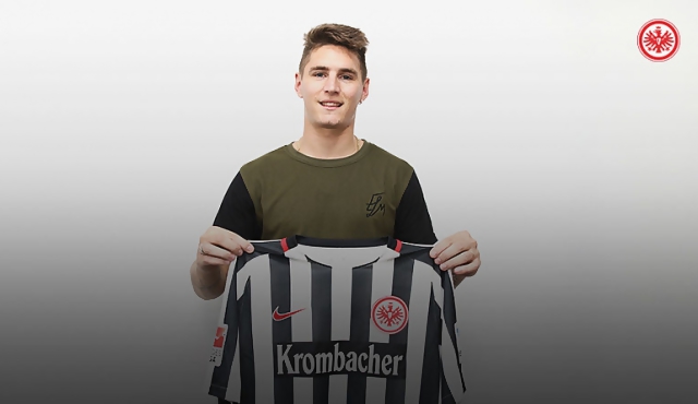 Manchester United cedió a Guillermo Varela al Eintracht