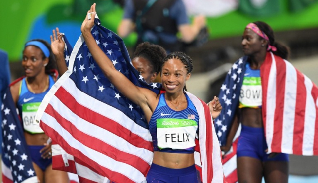 Allyson Felix es la primera mujer en ganar cinco oros en atletismo