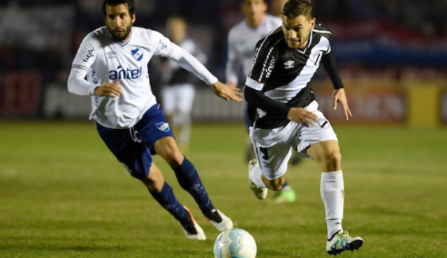 Nacional visita a Danubio en el comienzo del Uruguayo Especial