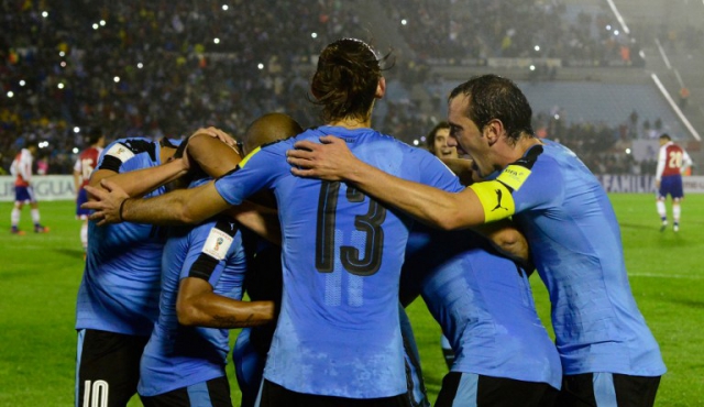 Uruguay toma la punta de las Eliminatorias 