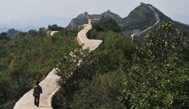 Indignación en China por restauración con cemento de la Gran Muralla