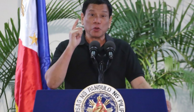 Duterte se compara a Hitler en su lucha contra la droga