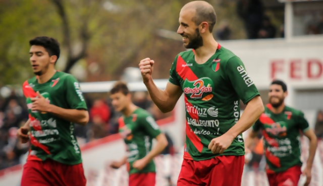 Ganaron Wanderers y Boston River; Liverpool empató con River