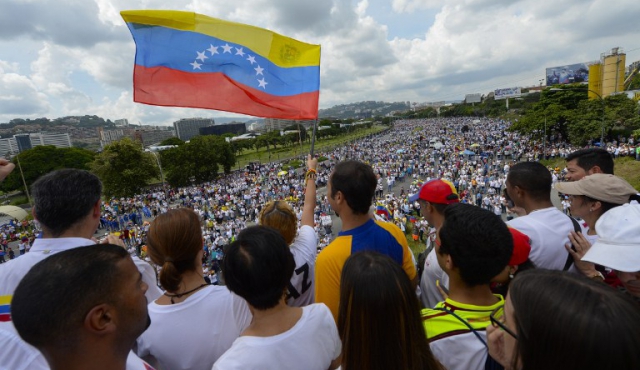 Oposición venezolana da ultimátum a gobierno de Maduro