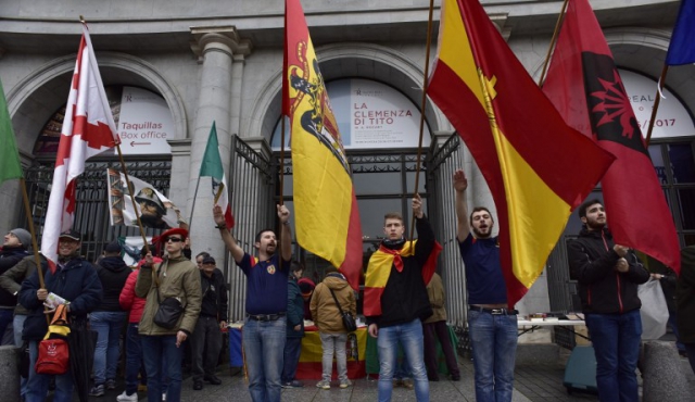 “Hagamos España grande de nuevo”: manifestación de franquistas en Madrid