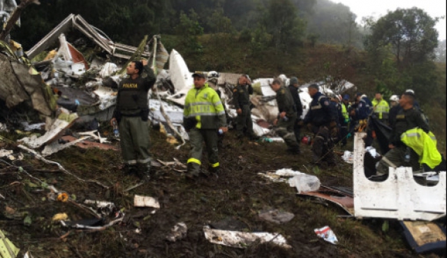 Mueren 75 personas al caerse avión que trasladaba a Chapecoense