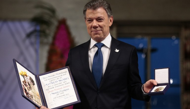 Santos recibió el Nobel de la Paz “en nombre de las víctimas​”