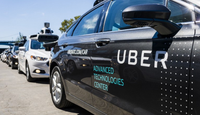 Uber desafía al gobierno de California y mantiene autos sin conductor