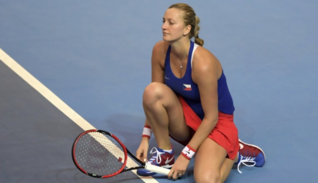 Kvitova, tenista asaltada en su casa, estará seis meses de baja