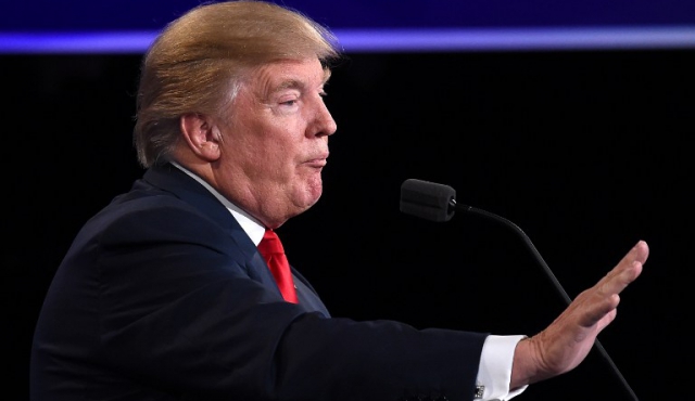 Jefe de la CIA “indignado” con Trump