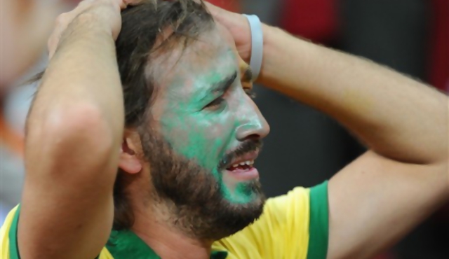 Holanda elimina a Brasil del Mundial 