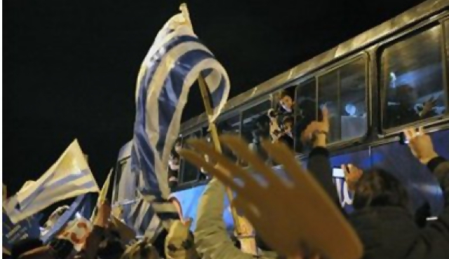 Recibidos como campeones