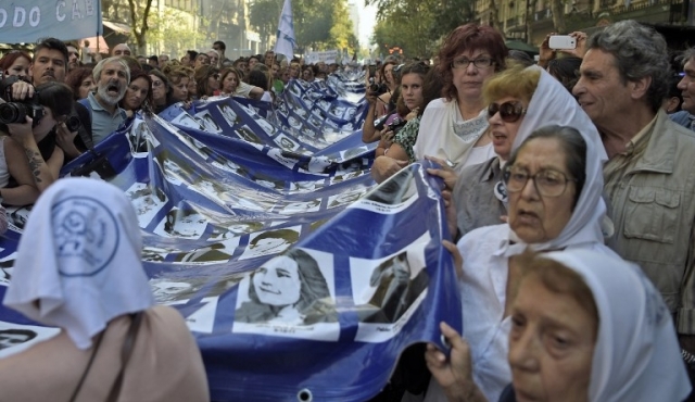 Corte argentina benefició a agente de dictadura y Abuelas rechazan el fallo