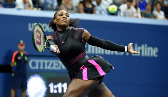Serena, una superdotada del tenis que vuelve al número uno