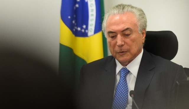 Brasil registró desempleo récord de 12% en 2016