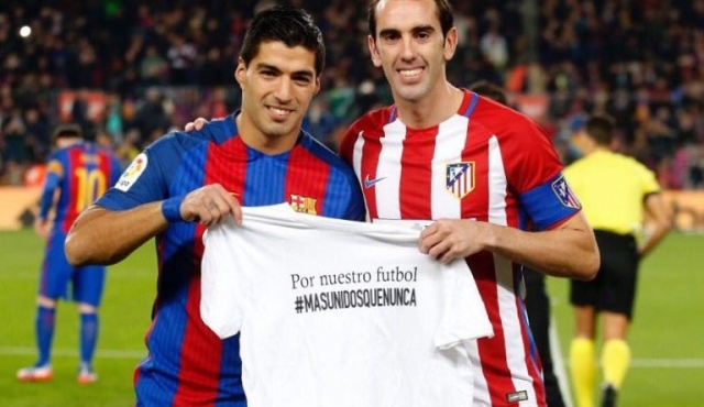 Suárez y Godín #MásUnidosQueNunca en el Camp Nou
