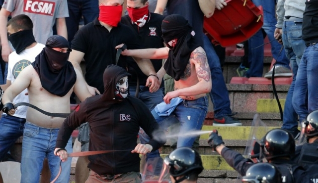 Diputado ruso propone convertir las peleas entre hinchas en deporte