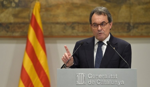 Artur Mas inhabilitado dos años por organizar referéndum independentista catalán