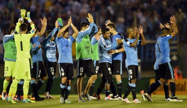 Tenfield.com » Los futbolistas de la selección uruguaya ya calzan