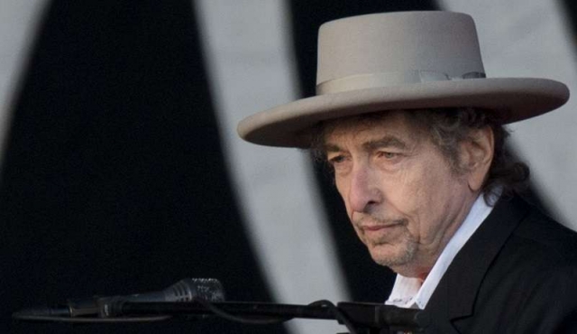 Bob Dylan tiene hasta el 10 de junio si quiere el dinero del Nobel