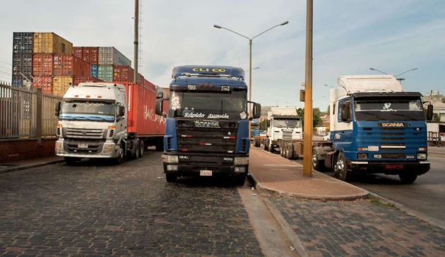 Gobierno extiende por una semana pago de hisopados a camioneros