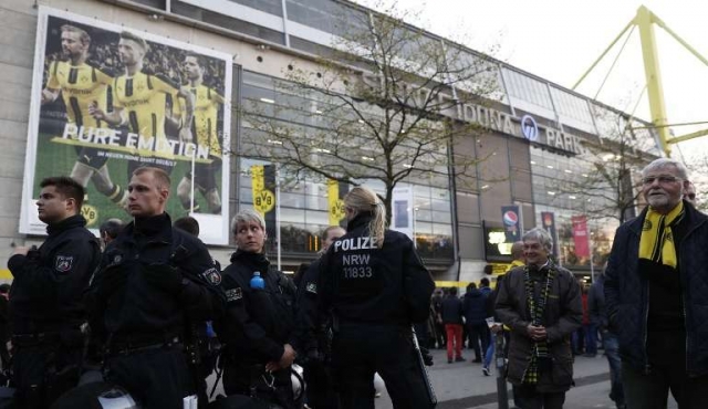 Explosiones cerca del ómnibus del Dortmund; partido cancelado y Bartra fue herido