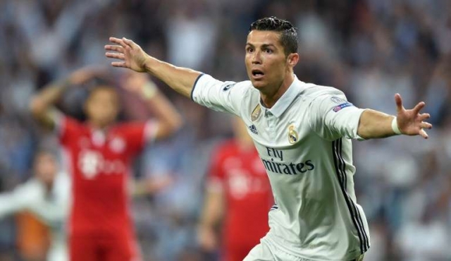 Real Madrid se metió en semifinales con triplete de Cristiano