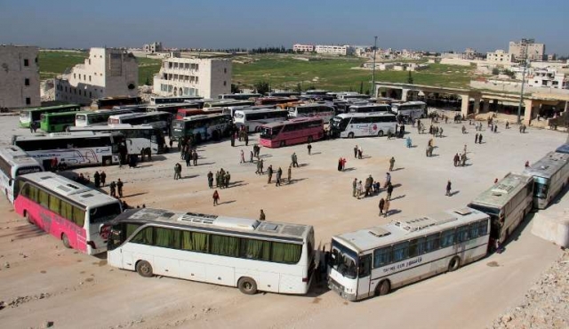 Siria retoma la evacuación tras el atentado que dejó más de 120 muertos