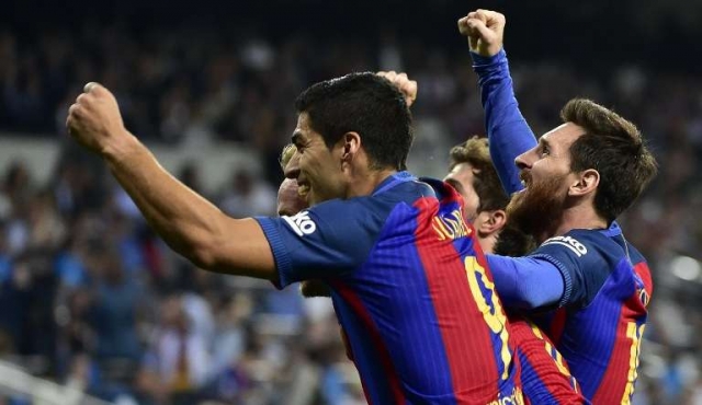 El Barcelona gana 3-2 al Real Madrid con doblete de Messi