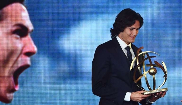 Edinson Cavani fue elegido mejor jugador del campeonato francés