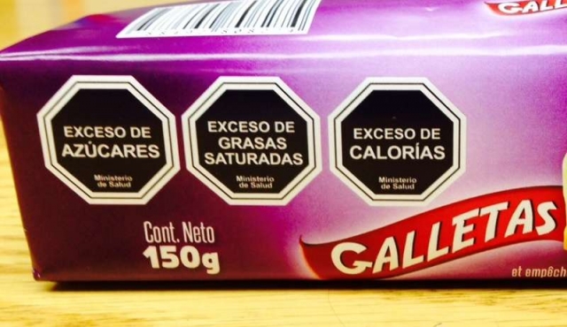 Chile endurece el etiquetado de alimentos para combatir la obesidad