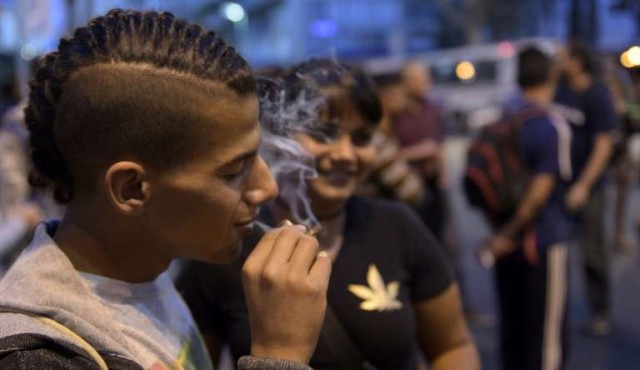 Más de 4700 personas se registraron para comprar marihuana en farmacias