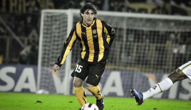 Peñarol confirmó la llegada de Mathías Corujo