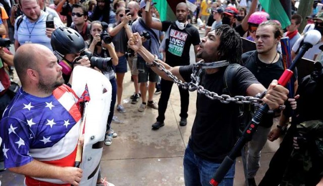 Charlottesville, supremacistas blancos vuelven a generar caos y muerte