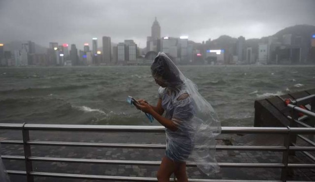 Tifón Hato deja tres muertos en Macao después de azotar Hong Kong