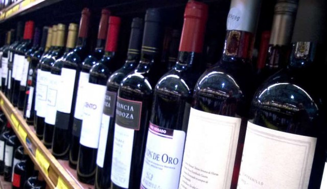 Ley creará registro obligatorio de puntos de venta de alcohol