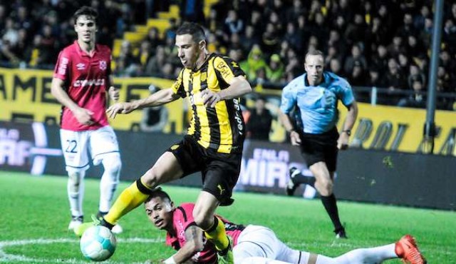 Peñarol llega al clásico como quería llegar 
