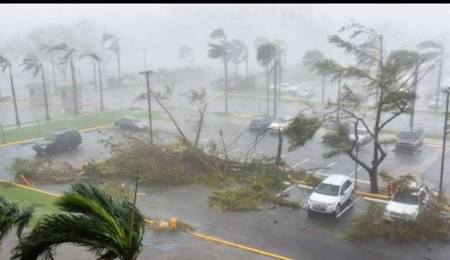 “Tormenta del siglo” deja devastación y un muerto en Puerto Rico