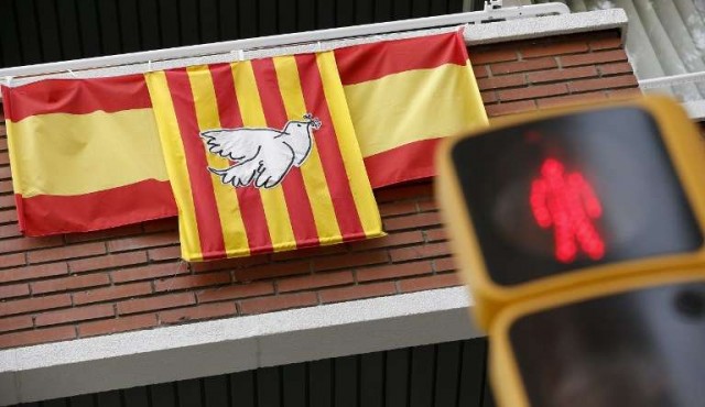 Pese a prohibición, habría más de 2.300 centros de votación listos en Cataluña