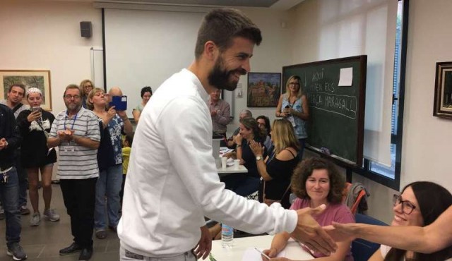 Piqué, Xavi y Puyol expresan su apoyo al referéndum