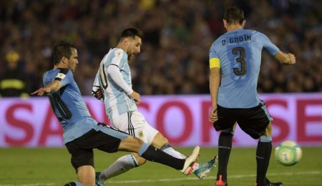 AUF multada por “cánticos inapropiados” contra Argentina