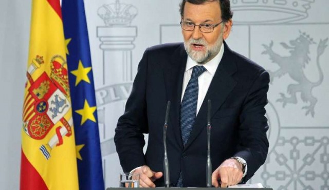 Rajoy pide a Puigdemont que aclare si declaró la independencia de Cataluña