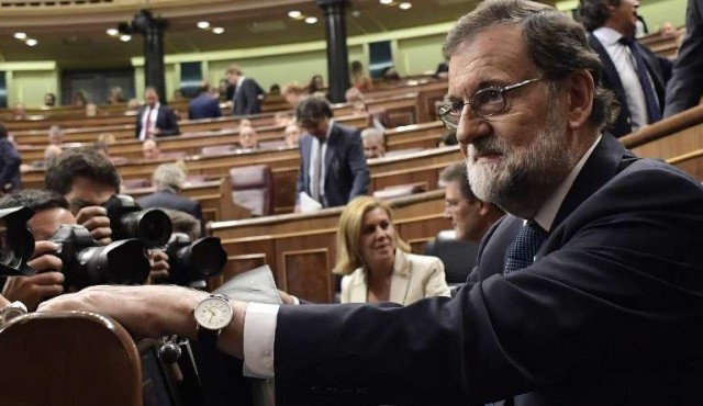 Rajoy abre la puerta a suspensión de la autonomía de Cataluña