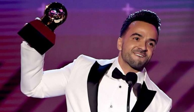 Despacito arrasa en los Grammy Latino